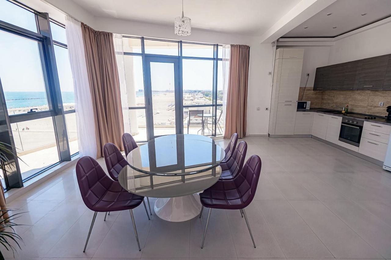 Riviera Residence Apartments Mamaia Exterior photo