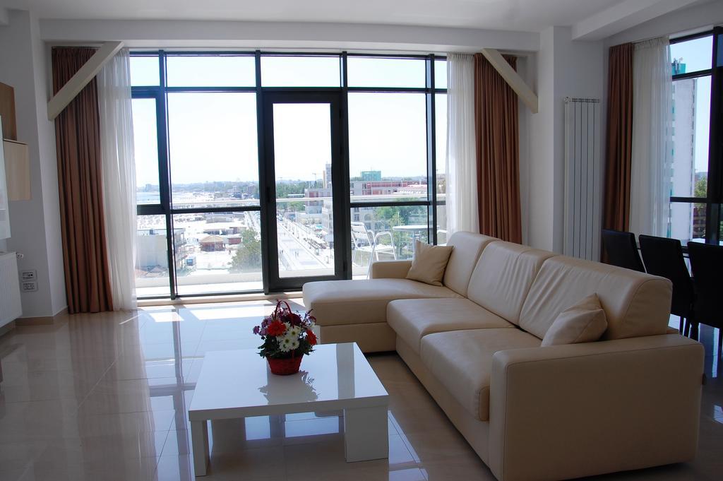 Riviera Residence Apartments Mamaia Room photo