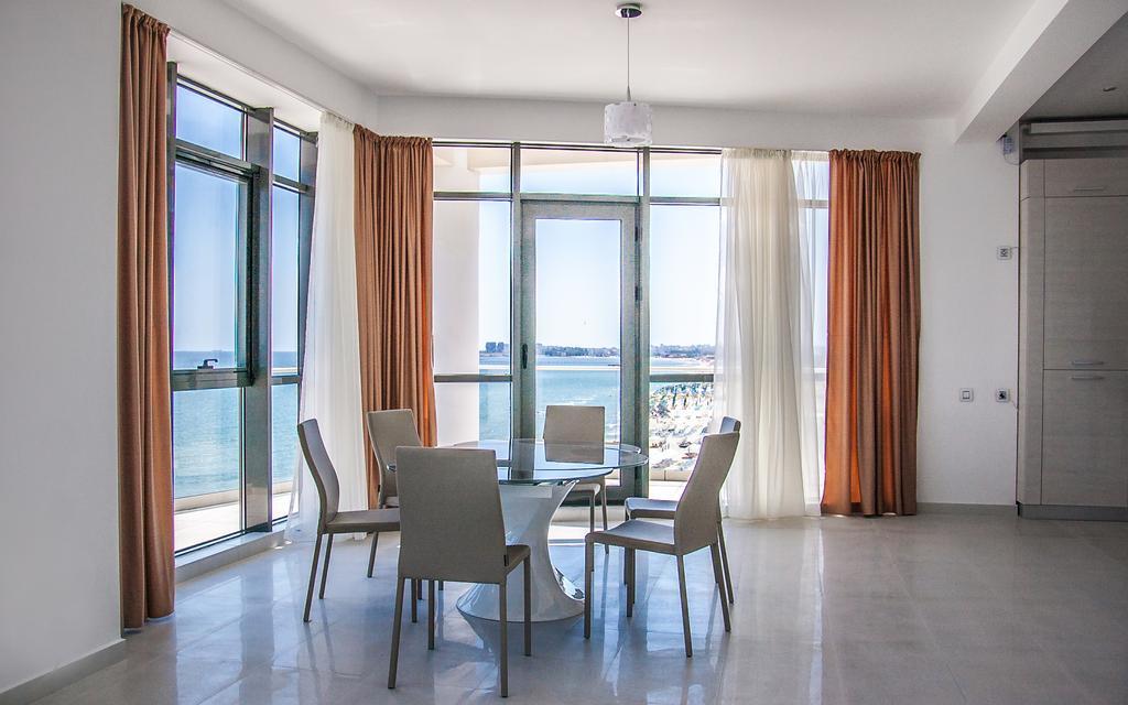 Riviera Residence Apartments Mamaia Room photo